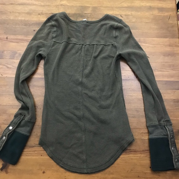 Free People Olive Green Thermal Tee Long Sleeve M - Picture 8 of 8